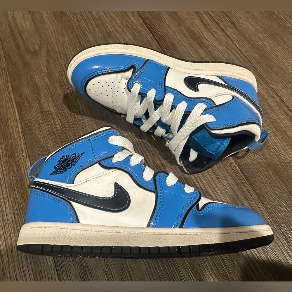 Kids Jordan Retro 1